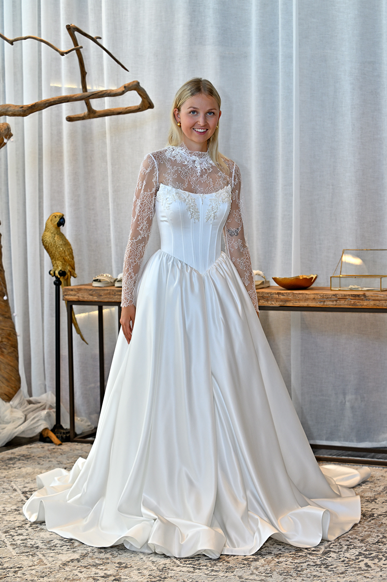 546 547 – Ricca Sposa